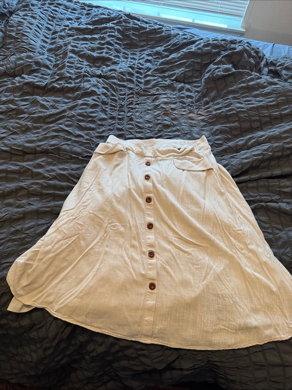 torrid Cream Button-Front A-Line Skirt with Pocket Flaps